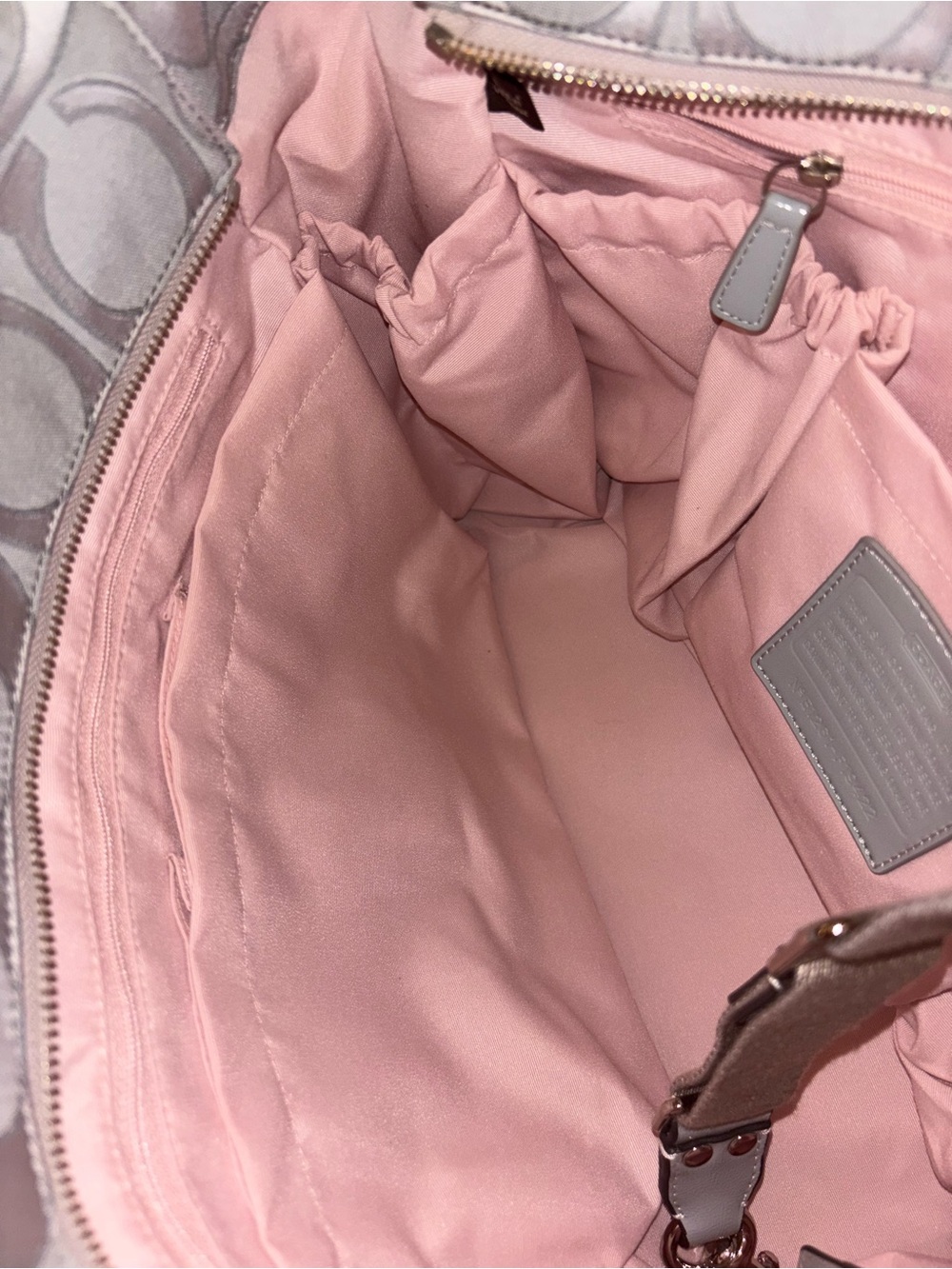 Coach F19422 Gray Signature Multifunctional Travel Tote with Metallic Accent - Picture 13 of 17